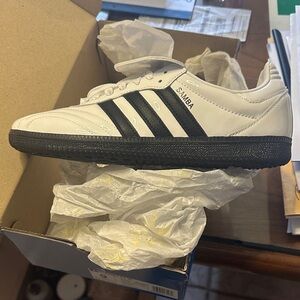 adidas Samba lt White Women's Leather Lace-Up Sneakers